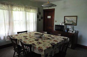 Lazy T Ranch Guest House Manhattan Eksteriør billede